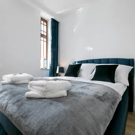 Apartament Royal Blue Устка